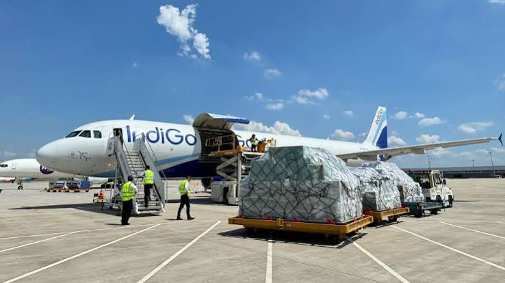 Air cargo aircraft for domestic freight — Air Cargo logistics
